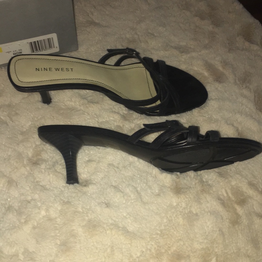 Nine West size 9 Black Summer Sandals